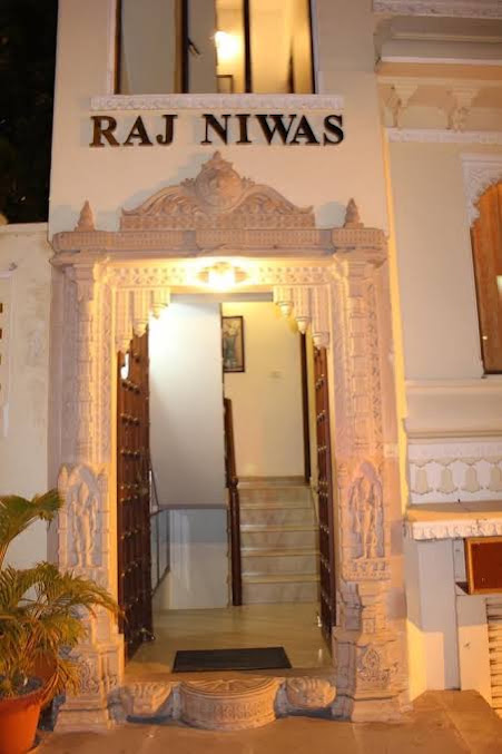 PEACOCK GUEST HOUSE – LAKE VIEW HOTEL IN UDAIPUR